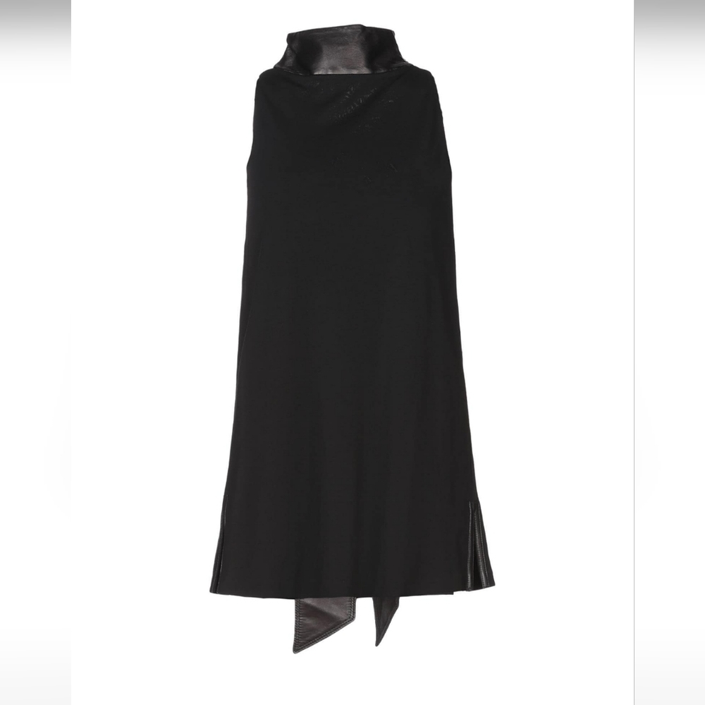 TOM FORD black top with leather bow